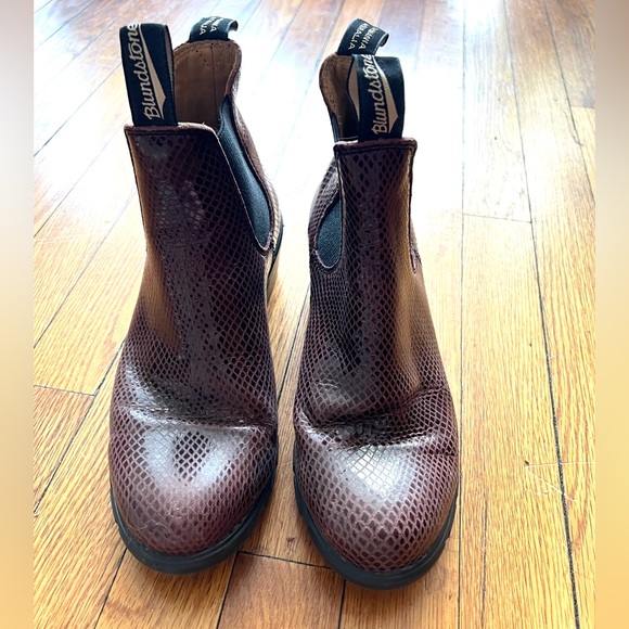 Blundstone Burgundy Heeled Lizard Boot - 8 - Picture 6 of 9